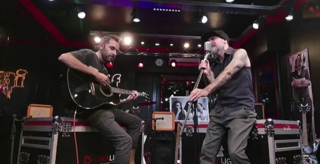 Corvex presenta su nueva banda en rock en la trinchera